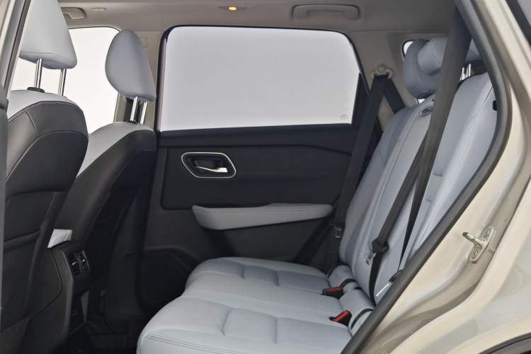 Used Nissan X-Trail 2023 e-POWER Ultra-Hybrid Dual-Motor All-Wheel-Drive Luxury Edition Interior 3