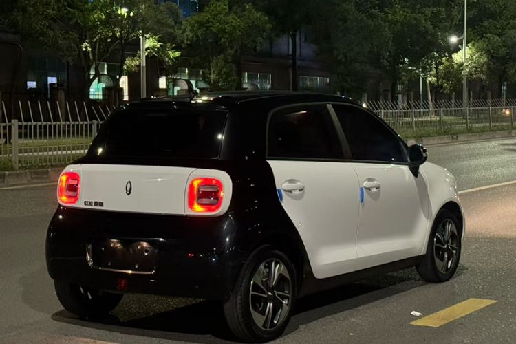 Used ORA Black Cat 2022 351 km HelloKitty Collaboration Edition Lithium-Ion Battery
