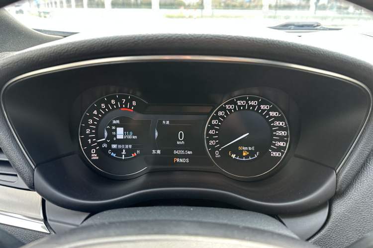 Used Lincoln MKC 2017 2.0T Two-Wheel Drive Deluxe Edition
