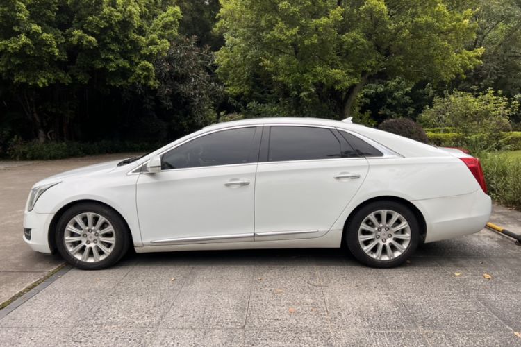 Used Cadillac XTS 2014 28T Comfort Version