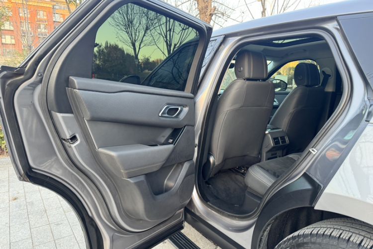 Used Land Rover Range Rover Velar 2020 P250