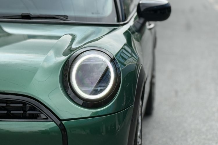 Used MINI 2025 1.5T COOPER Classic Edition
