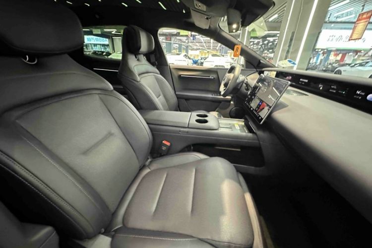 Used Avatr 06 2025 Ultra Pure Electric Edition