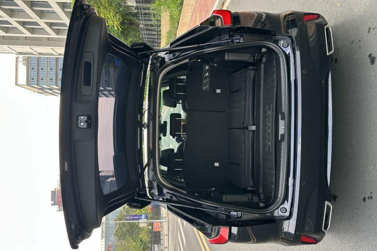 Used Honda Breeze 2023 240TURBO Two-Wheel-Drive Luxury PRO 7-Seater