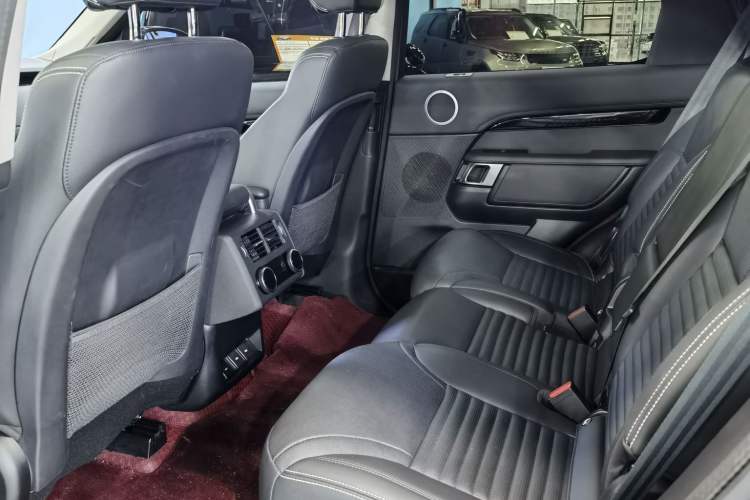 Used Land Rover Discovery 2024 360 PS S