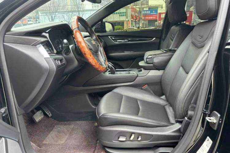 Used Cadillac XT5 2022 2.0T Two-Wheel Drive Luxury Version