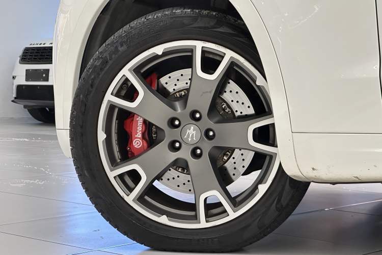 Used Maserati Levante 2016 3.0T Standard Edition Exterior 7