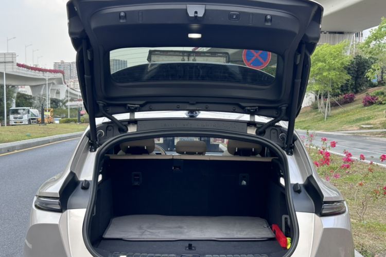 Used Nio ET5T 2023 75 kWh Touring Trunk