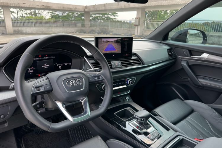 Used Audi Q5L 2023 40T Luxury Dynamic Model Interior 5