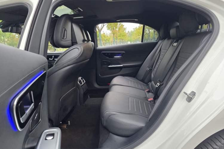 Used Mercedes-Benz C-Class 2024 C 200 L Sport Edition Interior 3