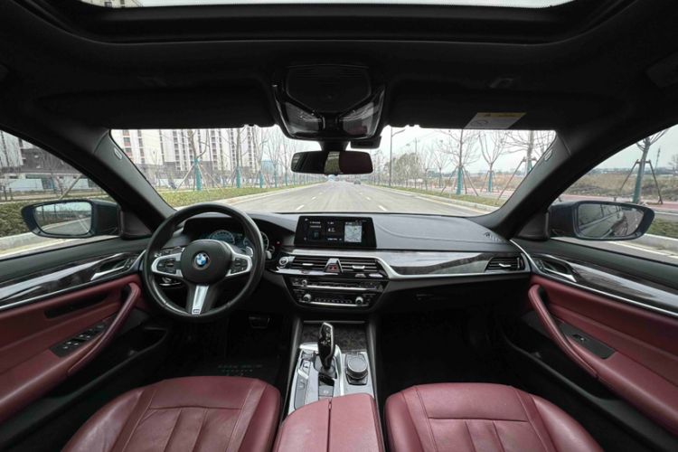 Used BMW 5 Series 2018 530Li Luxury Edition M Sport Package
