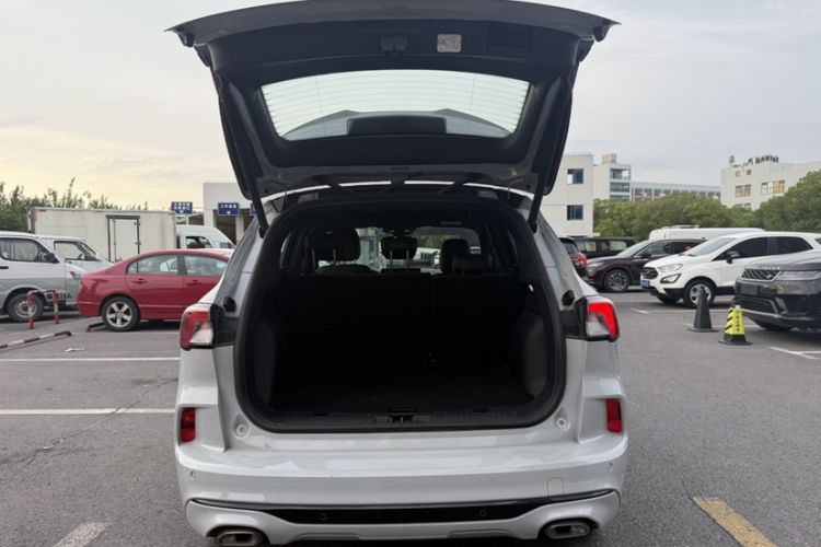 Used Ford Escape 2024 EcoBoost 245 Four-Wheel Drive ST-Line Pro Trim