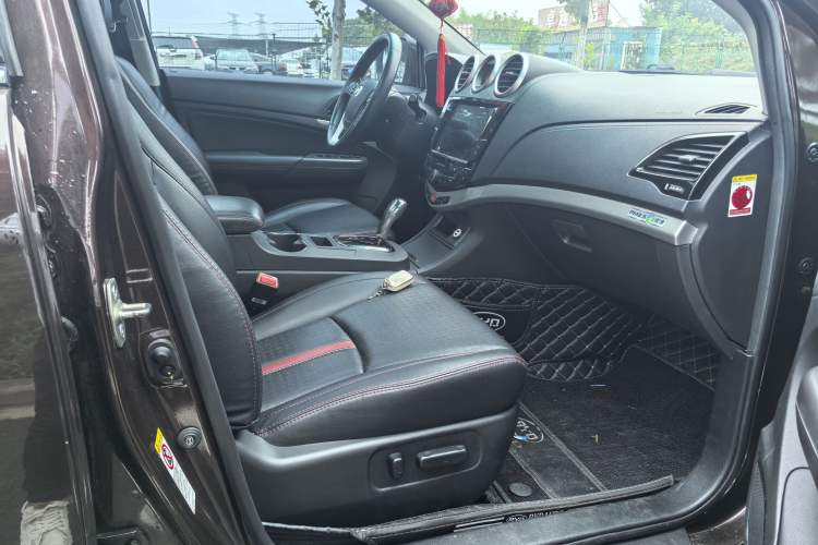 Used BYD S7 2015 2.0T Automatic Prestige Model
