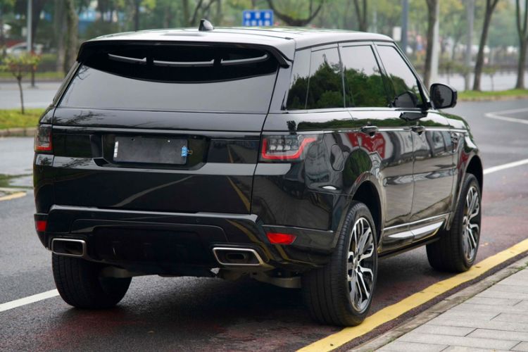 Used Land Rover Range Rover Sport 2021 3.0 L6 YAO Black Edition