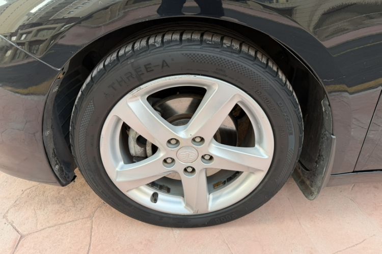 Used Bestune B70 2014 2.0L automatic luxury version
