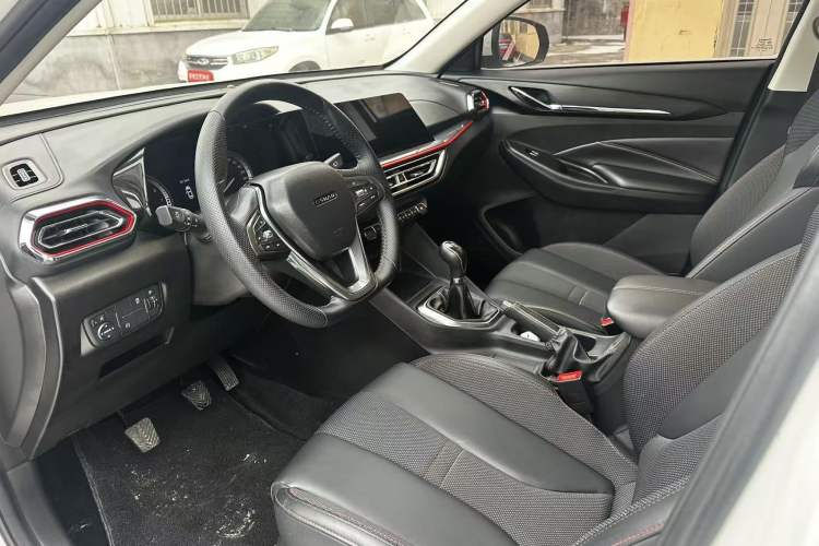 Used Oshan X5 2021 Revised Version 1.6L Manual Luxury Edition