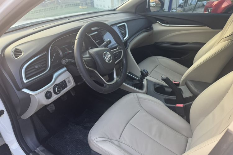 Used Buick GT 2018 15T Manual Elite Version China V Standard Interior 2