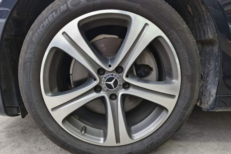 Used Mercedes-Benz E-Class 2018 Facelift E 200 L Sport Edition