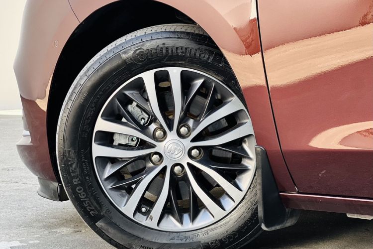 Used Buick GL8 2022 ES Landtrek 653T Luxury Edition