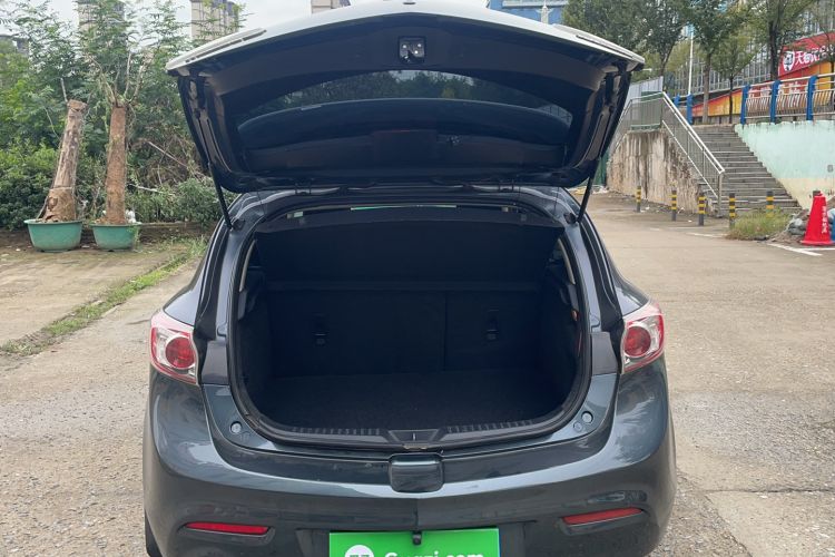 Used Mazda Mazda 3 2012 Hatchback 1.6L Manual Comfort Model