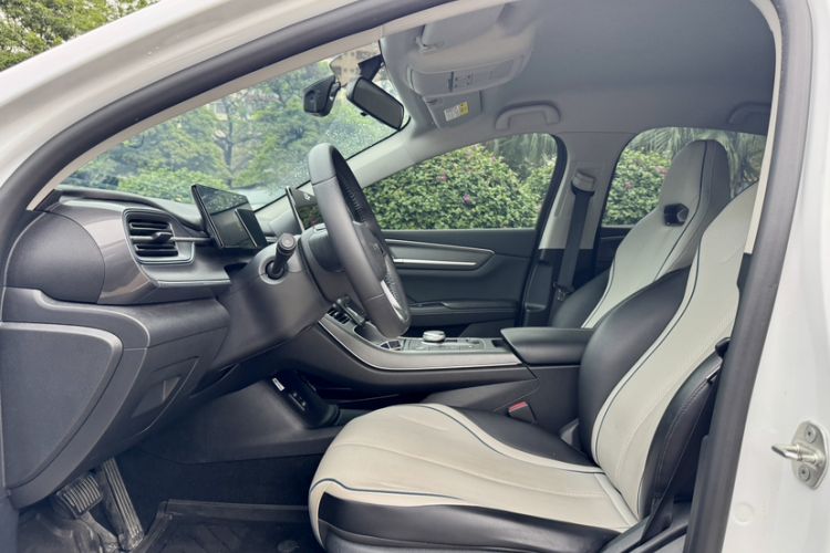 Used BYD Destroyer 05 2024 Honor Edition DM-i 120KM Luxury Model
