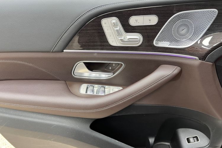 Used Mercedes-Benz GLS 2021 GLS 450 4MATIC Stylish Model Interior 5