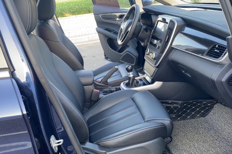 Used BYD Song MAX 2017 1.5T Manual Smart Connect Luxury 7-Seater