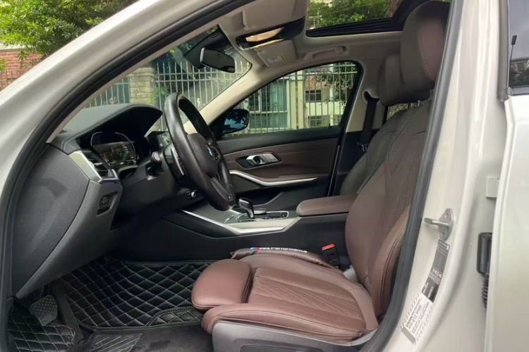 Used BMW 3 Series 2022 325Li M Sport Night Edition Package Interior 1