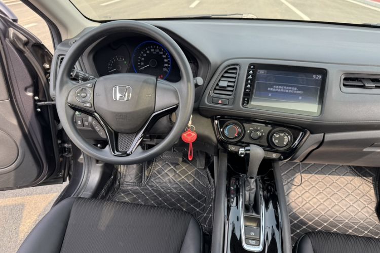 Used Honda Vezel 2019 1.5L CVT Pioneer Edition China VI Interior 9