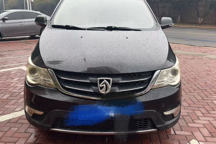 Used Baojun 730 2014 1.5L manual Comfort ESP version 7 seats
