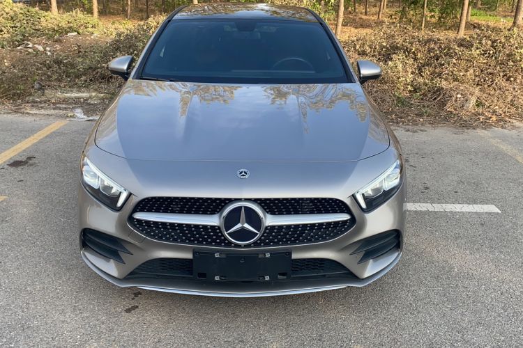 Used Mercedes-Benz A-Class 2022 Second Facelift A 200 L Sport Sedan Fashion Version
