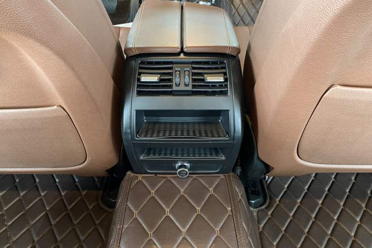 Used BMW 5 Series 2017 525Li Leading Model Interior 10