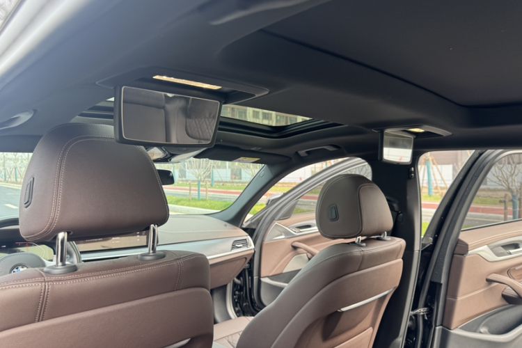 Used BMW 5 Series 2022 Second Facelift 530Li Leading Edition M Sport Package
