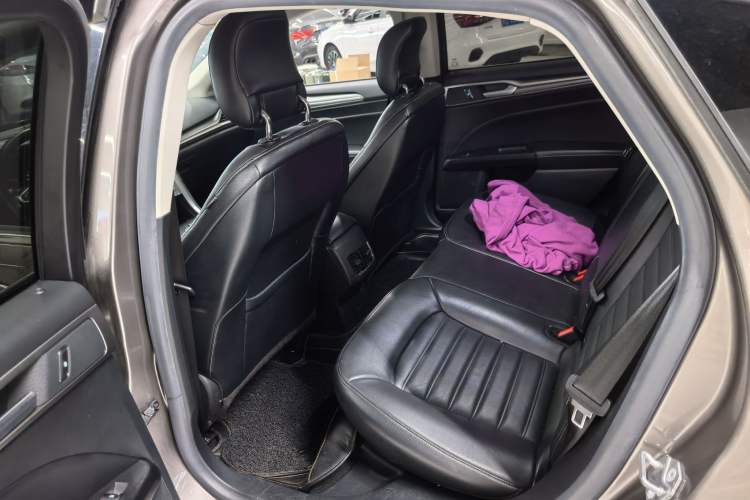 Used Ford Mondeo 2017 EcoBoost 200 Stylish Model
