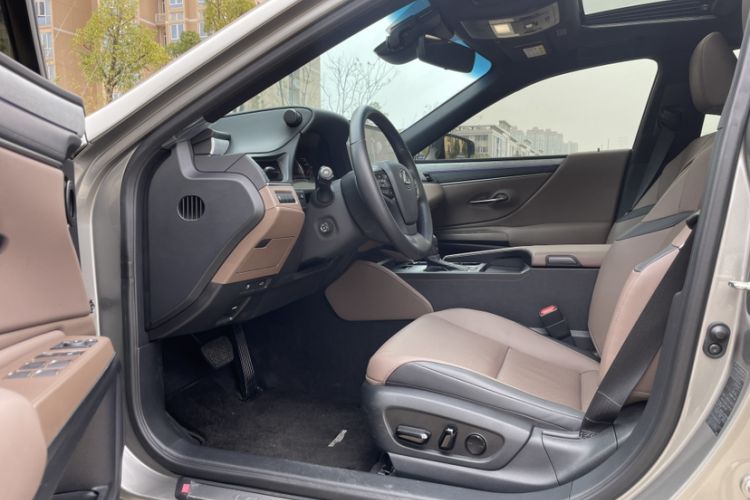 Used Lexus ES 2025 200 Premium Edition