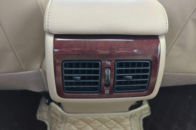 Used Toyota Camry 2012 2.5G Luxury Edition Interior 5