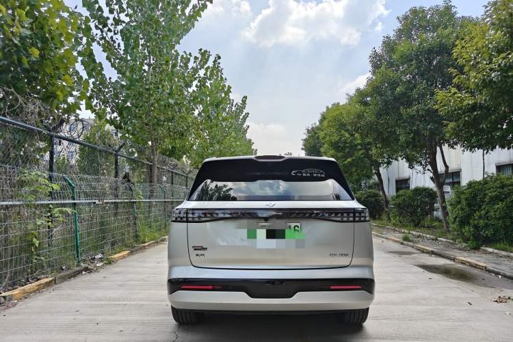 Used Dongfeng eπ eπ008 2024 210Max Range-Extended Version 6 Seats