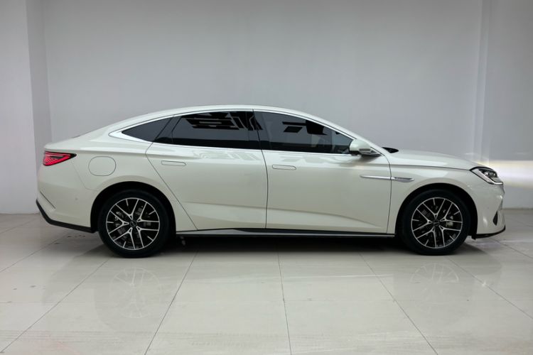 Used BYD Seal 2023 DM-i 1.5T 121km Flagship Model Exterior 6