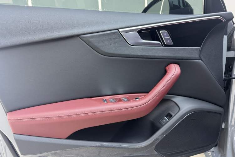 Used Audi A4L 2024 40 TFSI Luxury Dynamic Edition