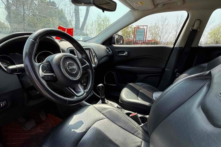 Used Jeep Compass 2017 200T Automatic Family Edition