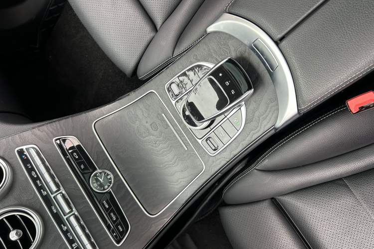 Used Mercedes-Benz C-Class 2015 C 200 station wagon