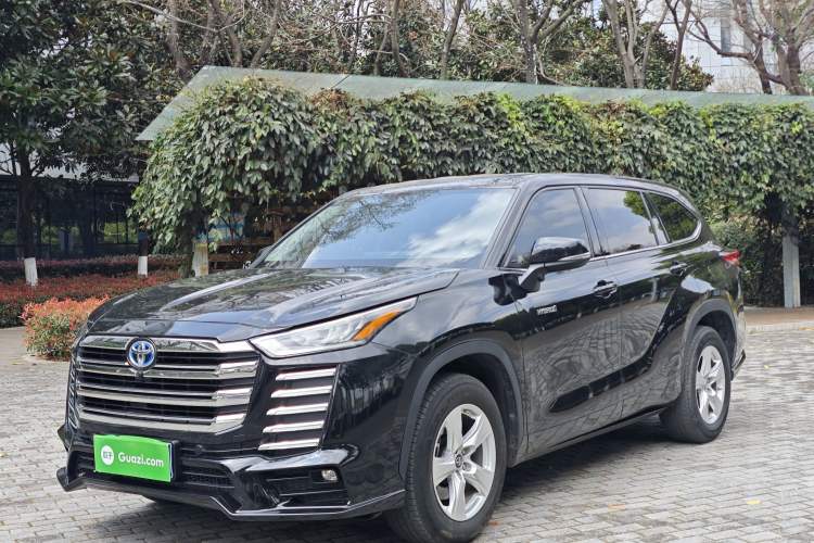 Used Toyota Highlander 2022 Dual-Engine 2.5L Two-Wheel Drive Elite Edition 5 Seats