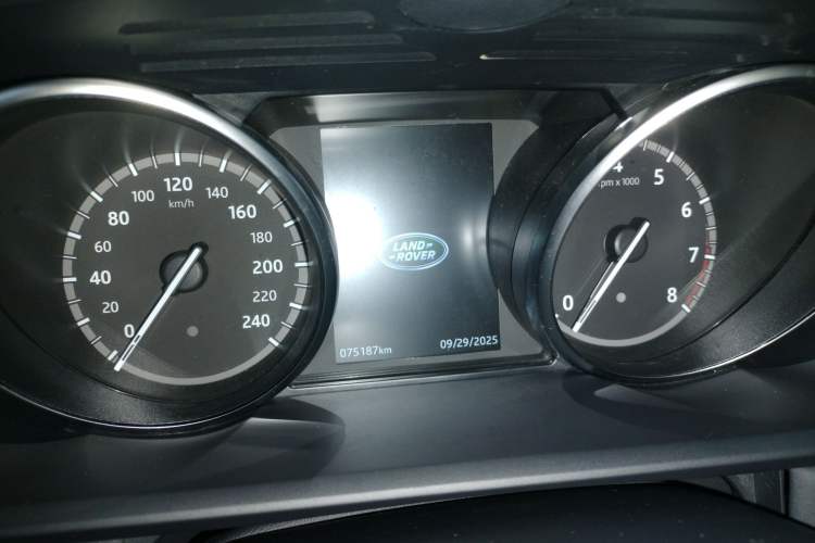 Used Land Rover Discovery 2018 3.0 SC V6 SE