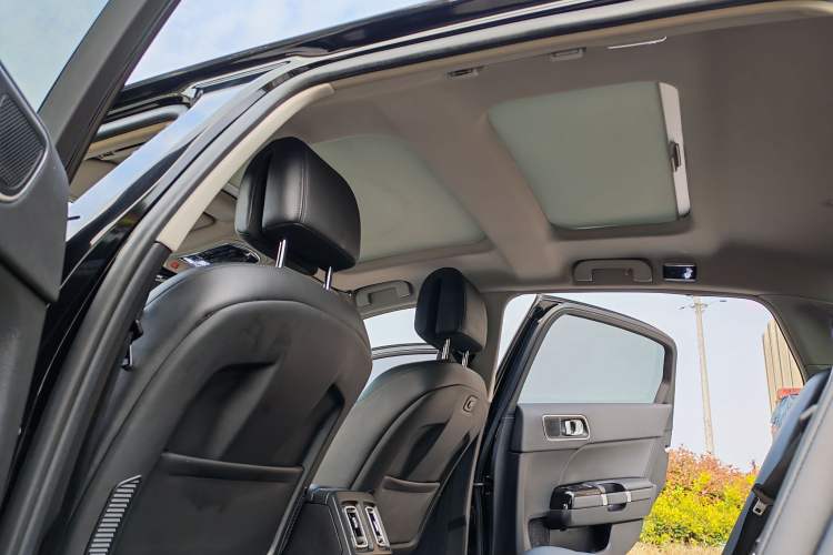 Used Citroen C6 2017 380THP Prestige Model Headliner