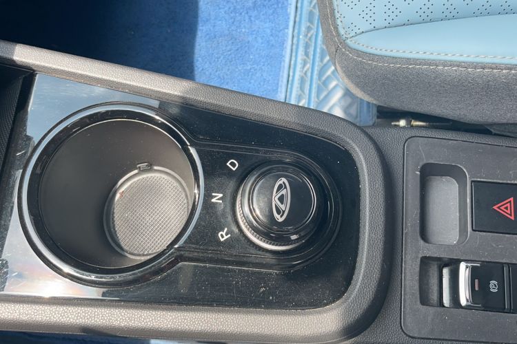 Used Chery New Energy Little Ant 2022 Restyled Version Sweet Pink Edition Half-Sugar Version 30.6 kWh 30 kW 301 km