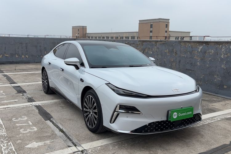 Used Geely Galaxy 8 2025 130km EM-i Flagship Edition Exterior 2