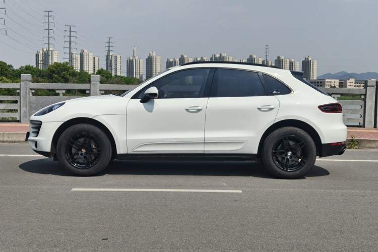 Used Porsche Macan 2017 Macan 2.0T