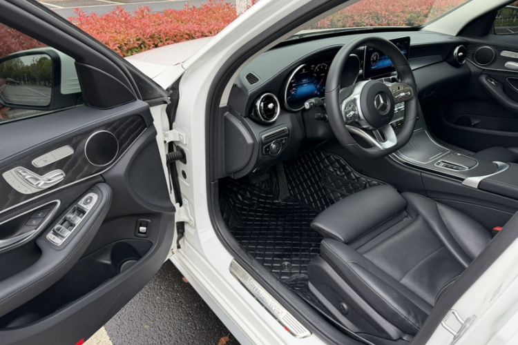 Used Mercedes-Benz C-Class 2020 Restyled C 260 L Sport Edition Interior 6