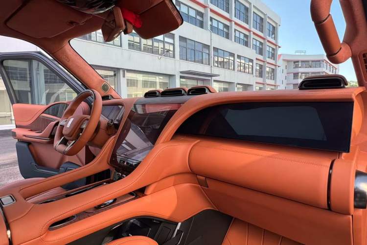 Used Yangwang U8 2023 Luxury Edition
