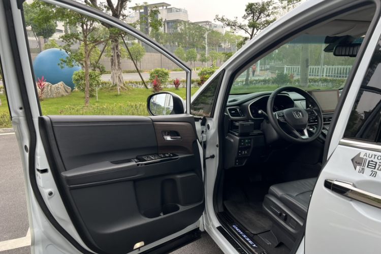 Used Honda Odyssey 2022 2.0L eHEV Sharp Supreme Edition
